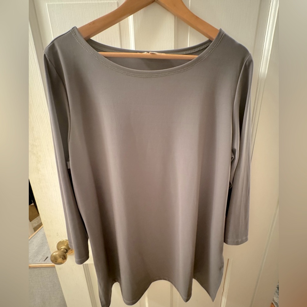 TravelSmith jewel neck tunic, wrinkle resistant UPF gray XLP